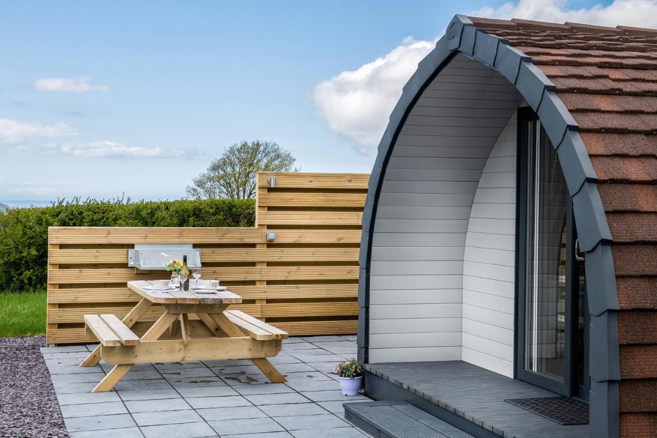 Waenfechan Glamping With Hot Tubs Колвин Бэй Экстерьер фото